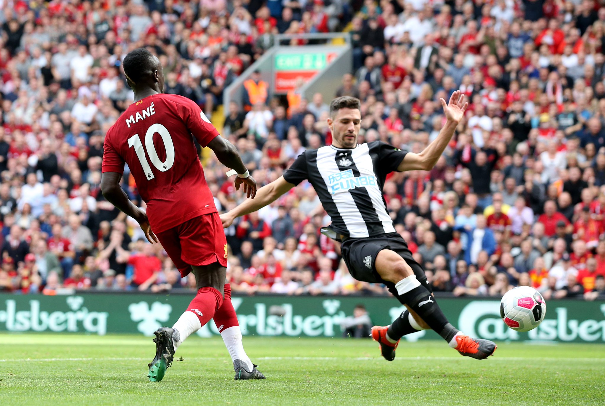 赛中给人留 赛中给人留